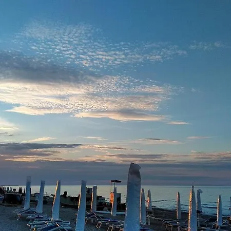 Se003 - Senigallia, Bilocale Sul Mare Con アパート セニガッリア