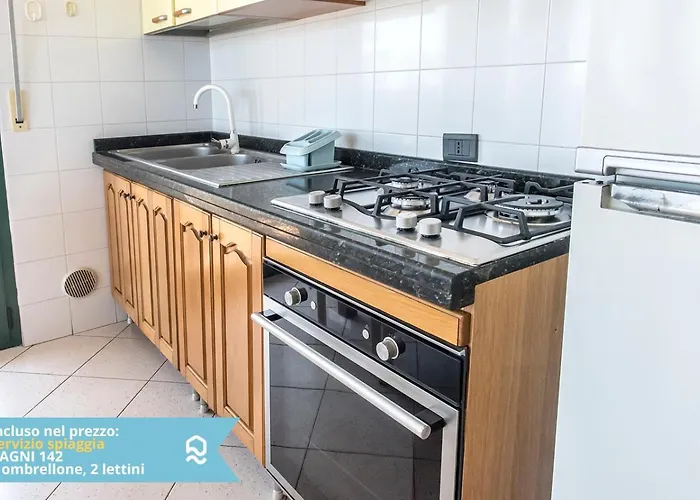 Se003 - Senigallia, Bilocale Sul Mare Con